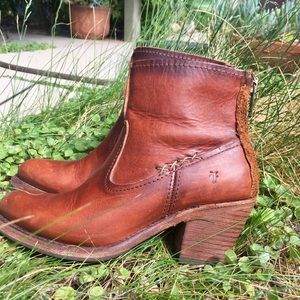 Frye Leslie Artisan Short Bootie
